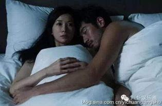 明星亲吻翻滚床单视频,明星床单翻滚亲吻幕后花絮大揭秘